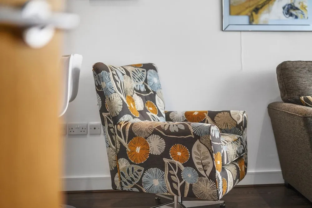 Cosy 2 bed apartment - perfect for groups - фото 3