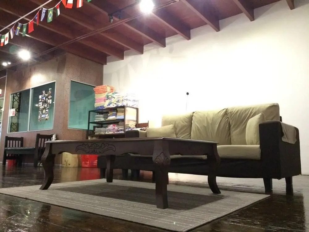 1981 Guest House — фото 2