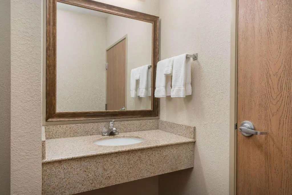 AmericInn by Wyndham Anamosa - Chambres