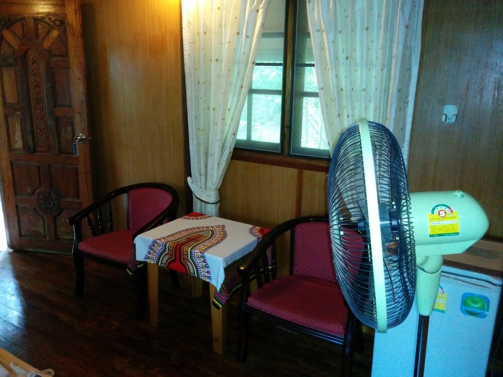 Koh Tao Beachside Resort — 2