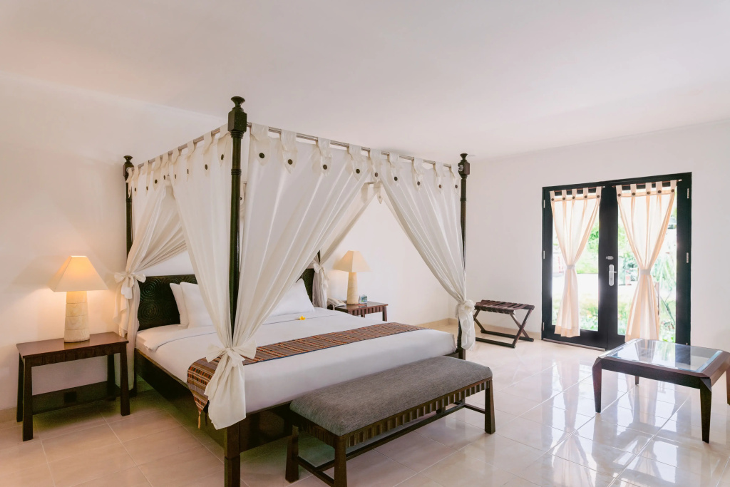 Legong Keraton Beach Hotel — фото