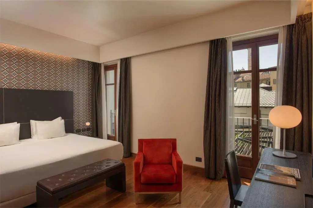 Premium Double room (full double bed)