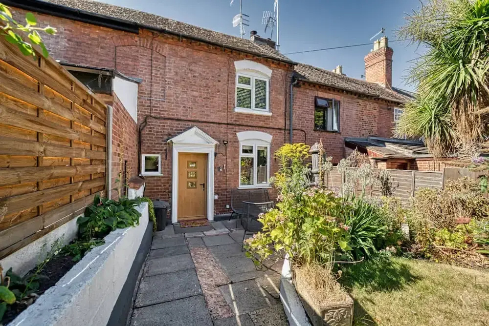 Host Stay London Road Cottage