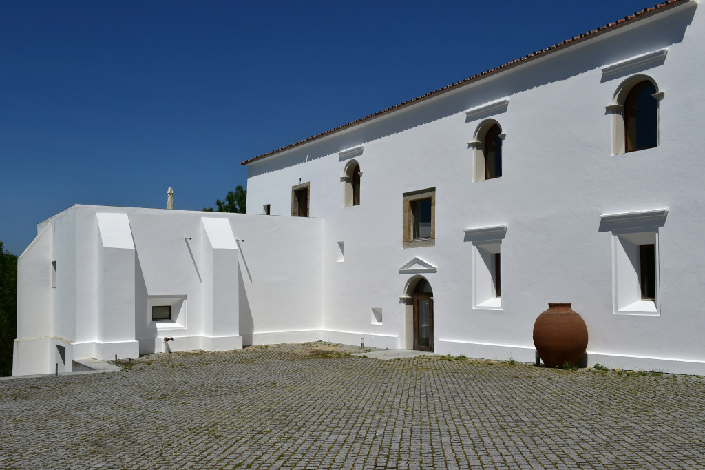 Pousada Convento de Arraiolos - Historic Hotel