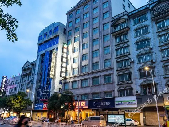 New silesia hotel