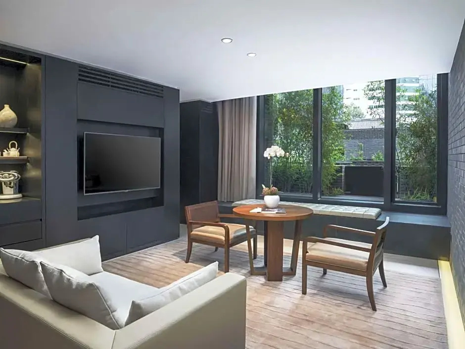 Suite with garden view