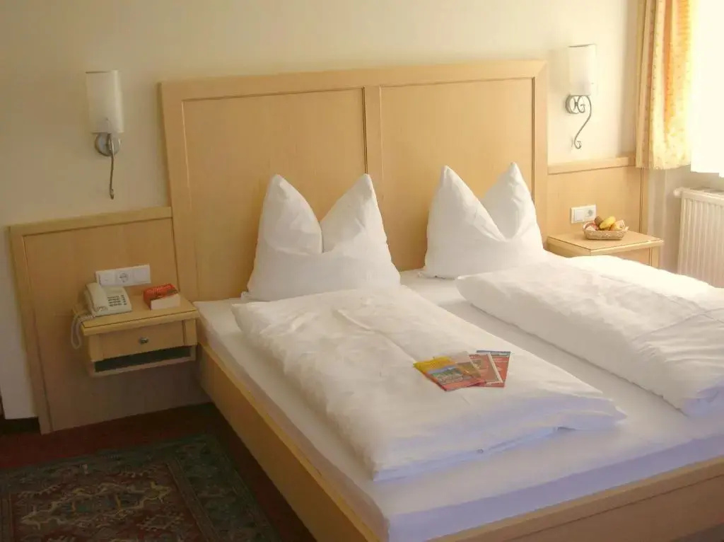 Katrin Pension - Chambres