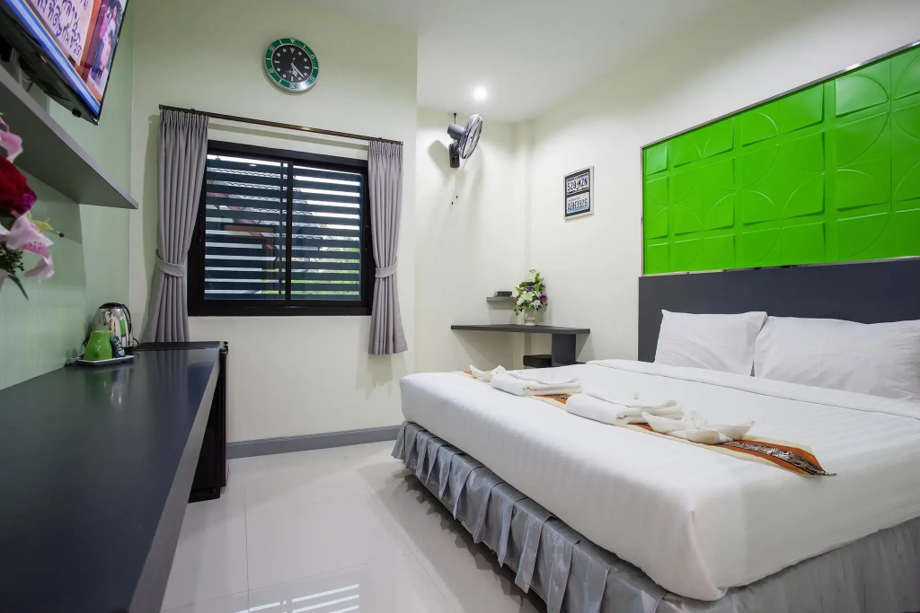 Korat Buri Green Hotel - Chambres