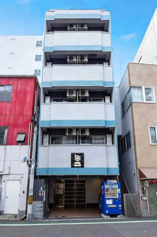 b&Namba2 in Osaka
