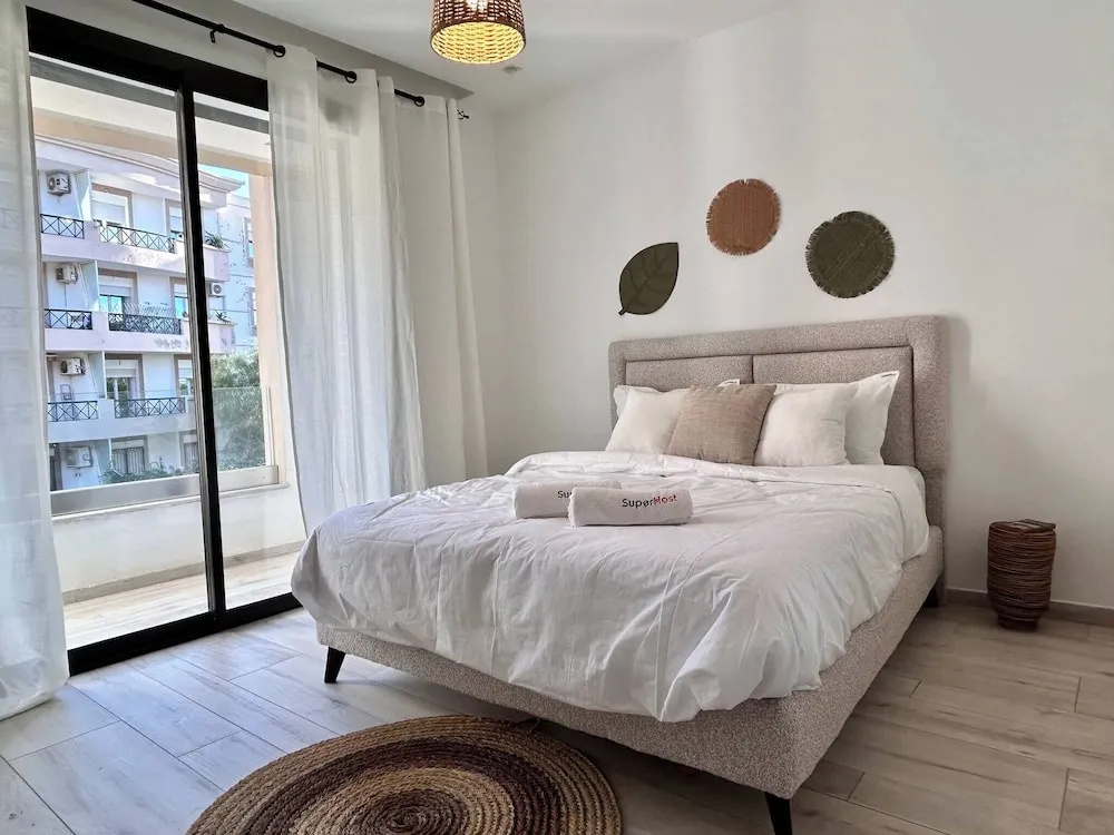 Malachite Elegance & Comfort in Sidi Daoud
