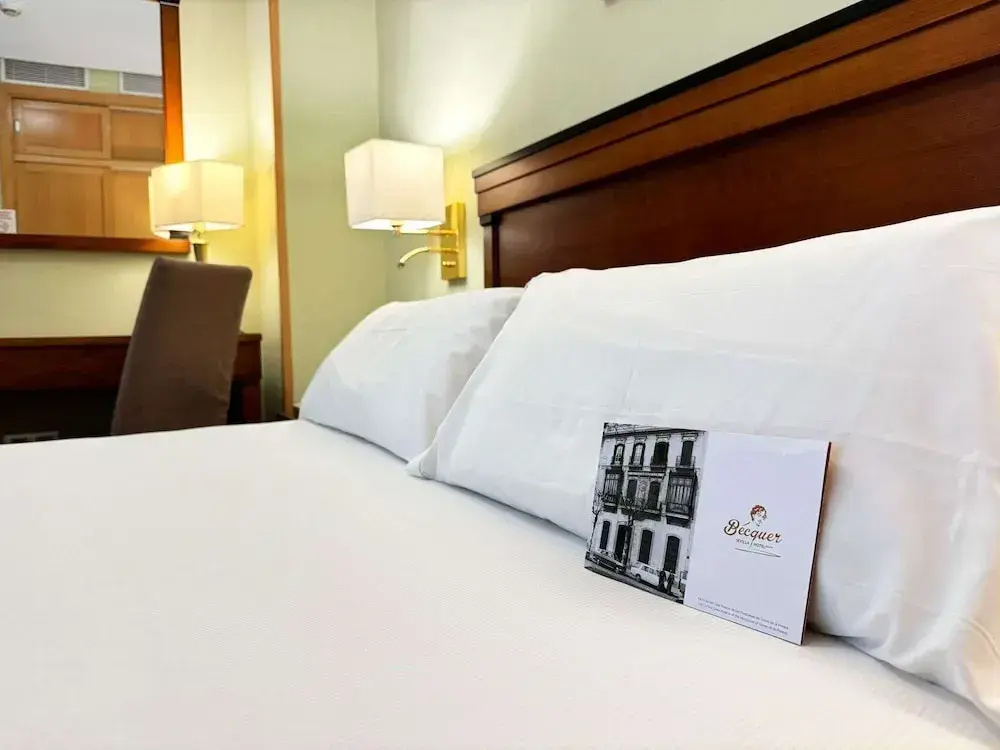 Becquer Hotel, Historic City Center - Chambres