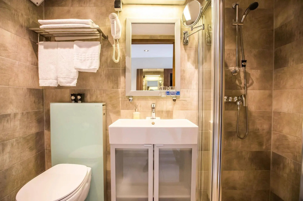 SuperStay Hotel - фото 10