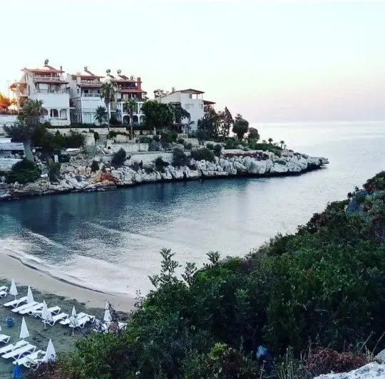 Beach & Waterfront