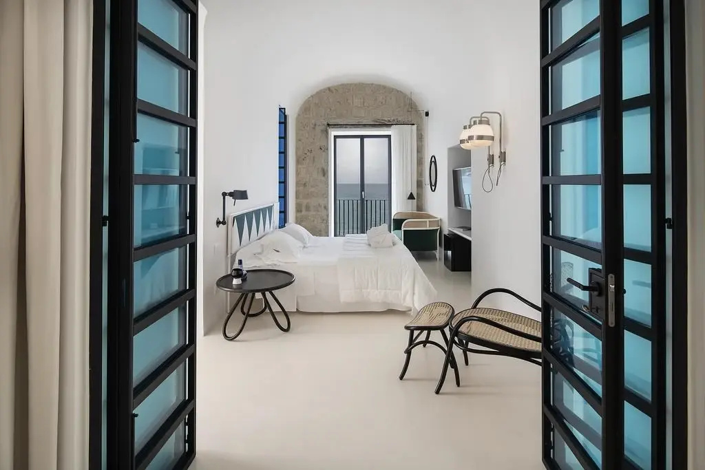 Balcony & Terrace