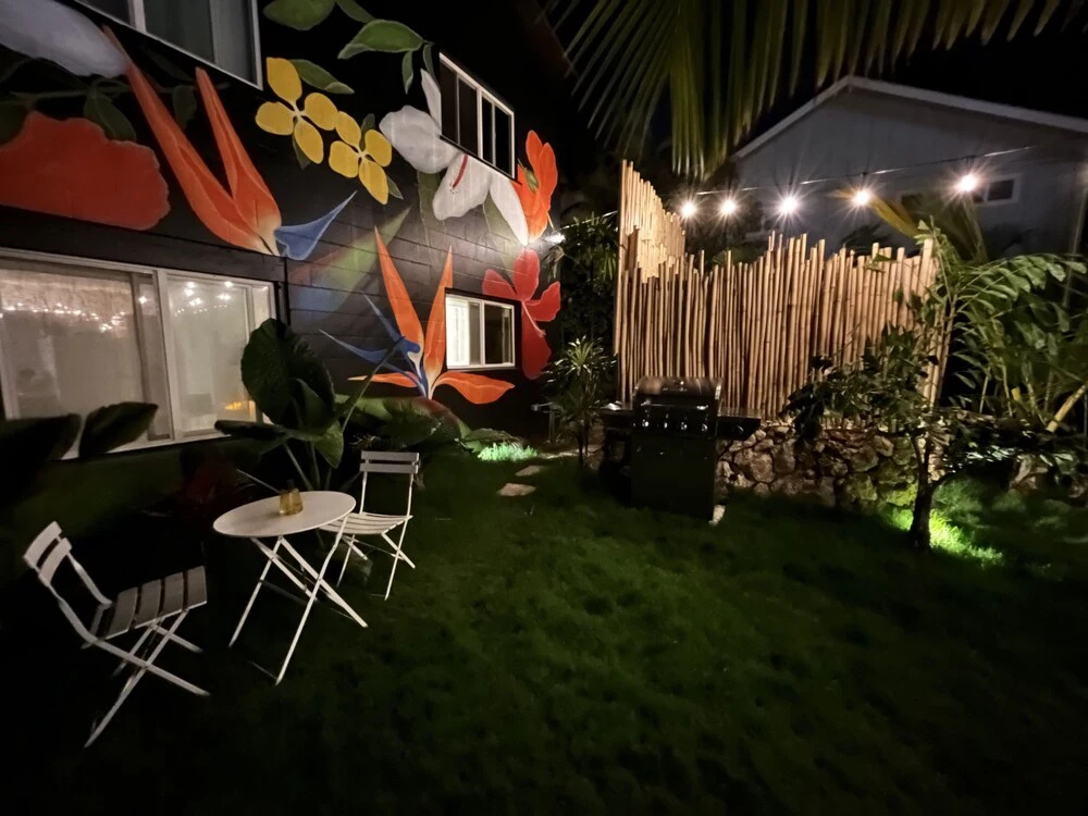 Akule Clubhouse: Bala One Bedroom Beach Retreat w/Sauna! 1 Condo by RedAwning