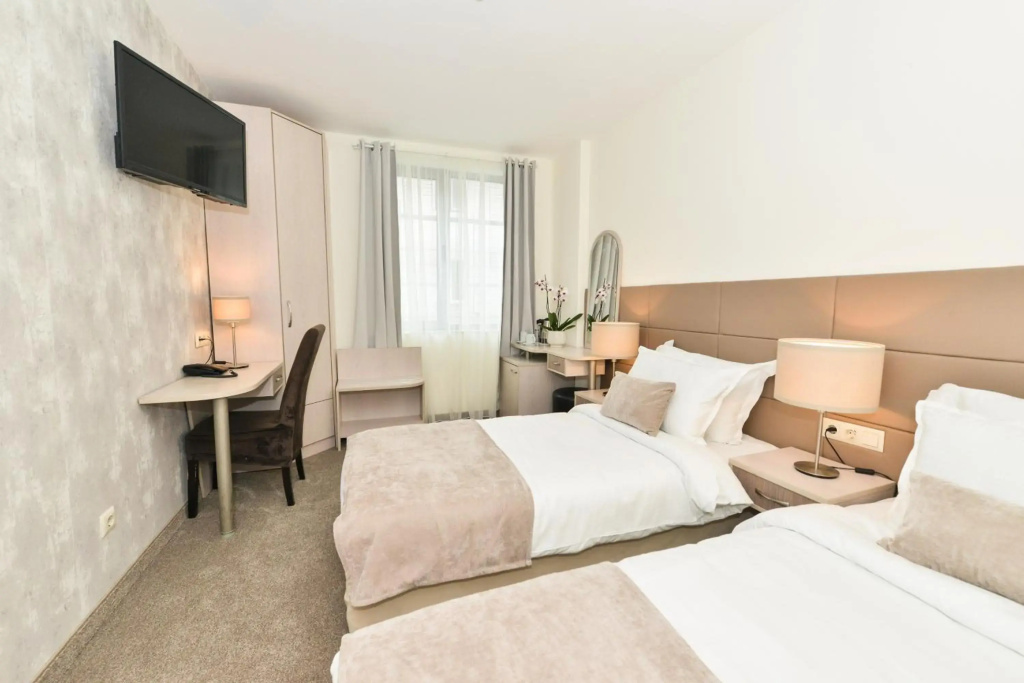 Art Plaza Hotel - Général