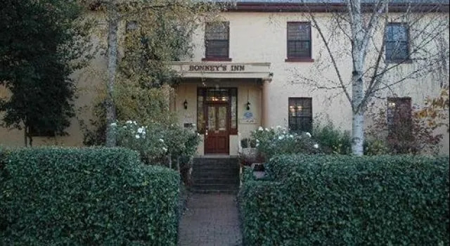Bonney's Inn