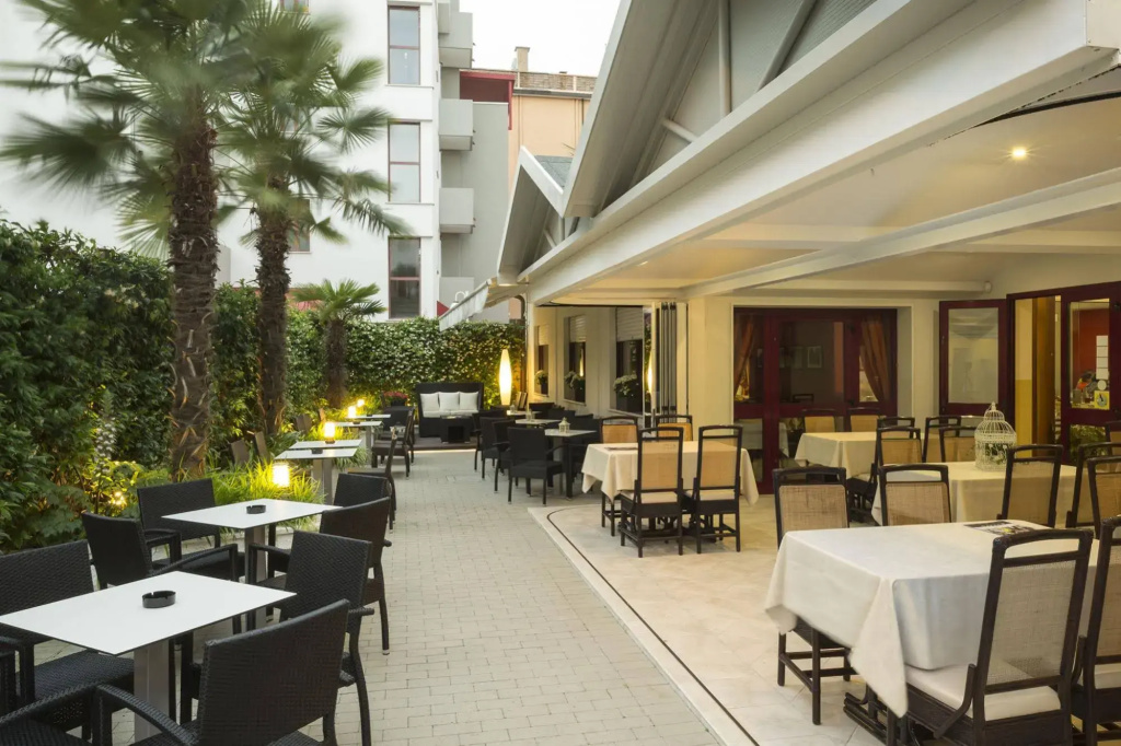 Hotel photo 19