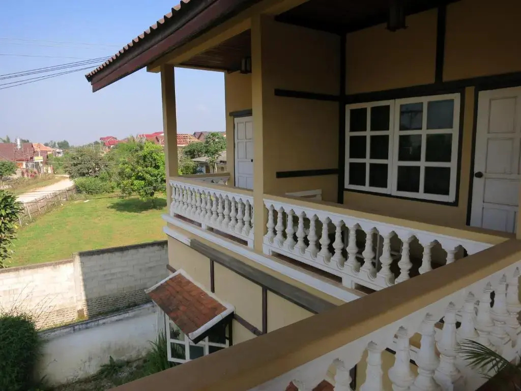 Deluxe Double room with balcony (full double bed)