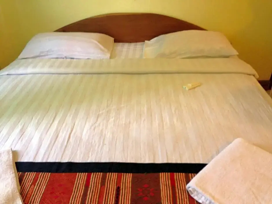 Deluxe Double room (full double bed)