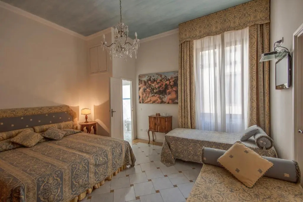 Standard Quadruple room