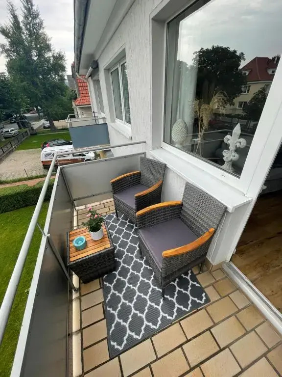 Apartment with balcony
