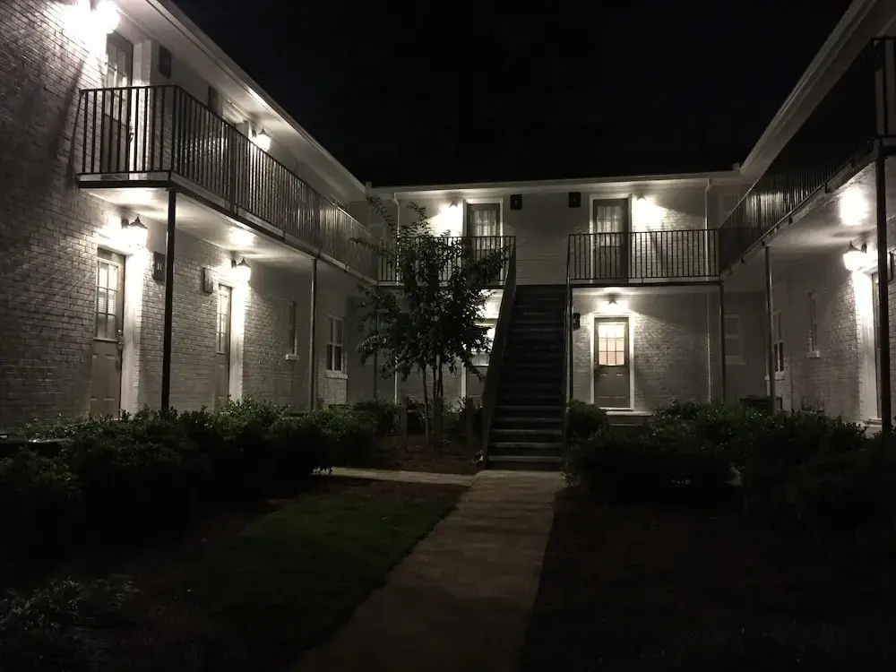 B1bh Great Location Peaceful Condo Near Peachtree Street
