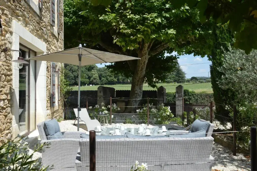 2 Bedrooms Cottage with garden view