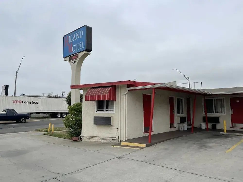 Hiland Motel