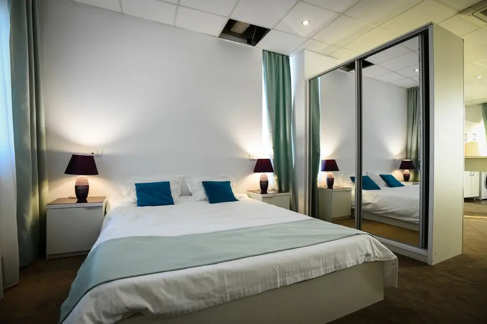 Executive Suite with city view