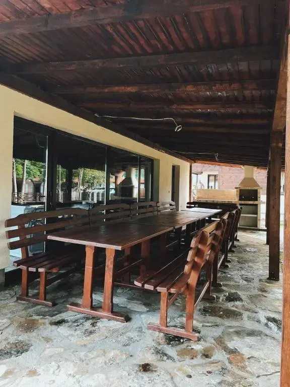 Deluxe Double room with garden view (full double bed)