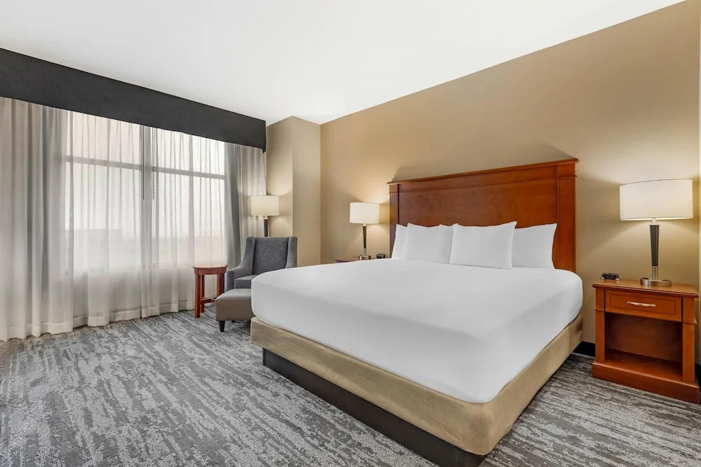 Drury Plaza Hotel Colorado Springs Near the Air Force Academy - Chambres
