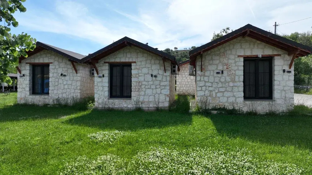 Ayrik Vadi Ciftlik Evi