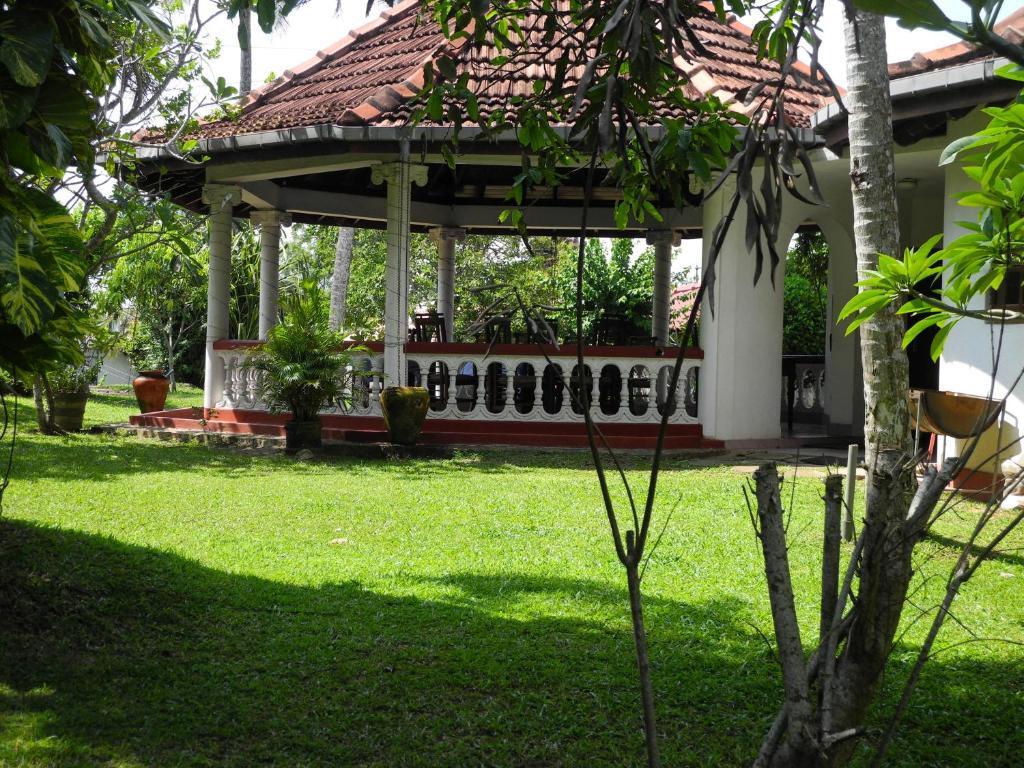 Top Of The Hill Guesthouse