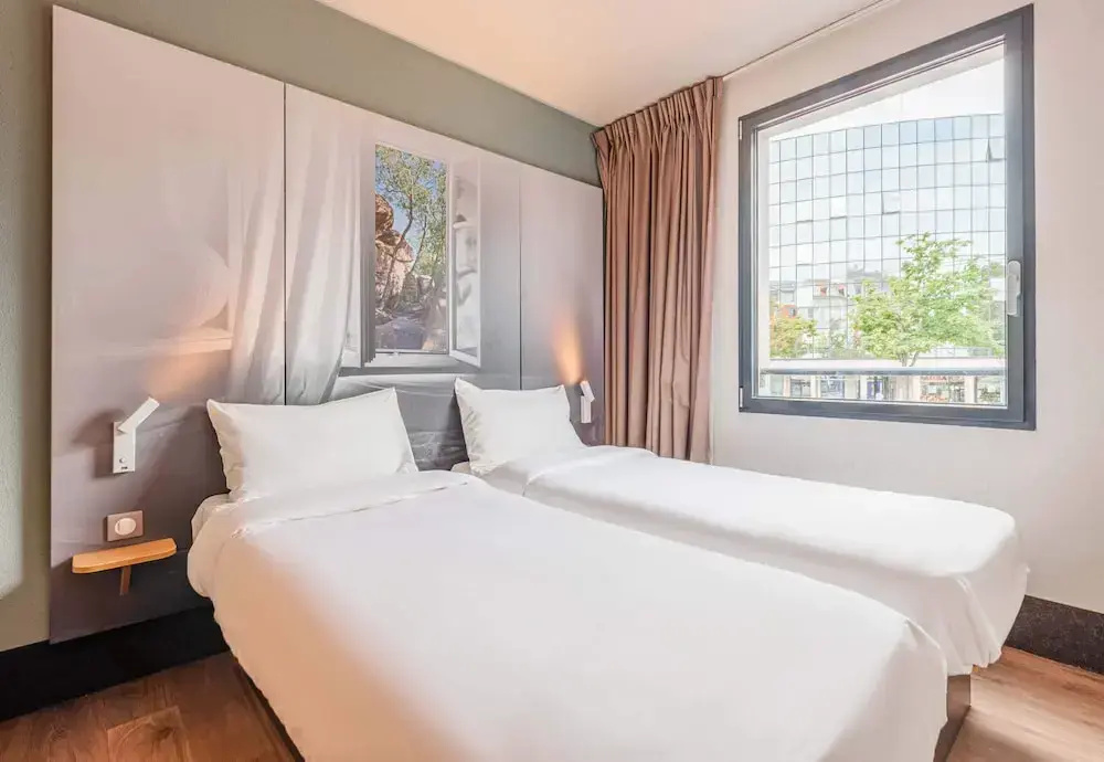 Double room (twin beds)