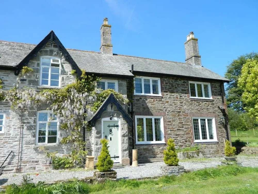 Victorian cottage overlooking the Plym Valley