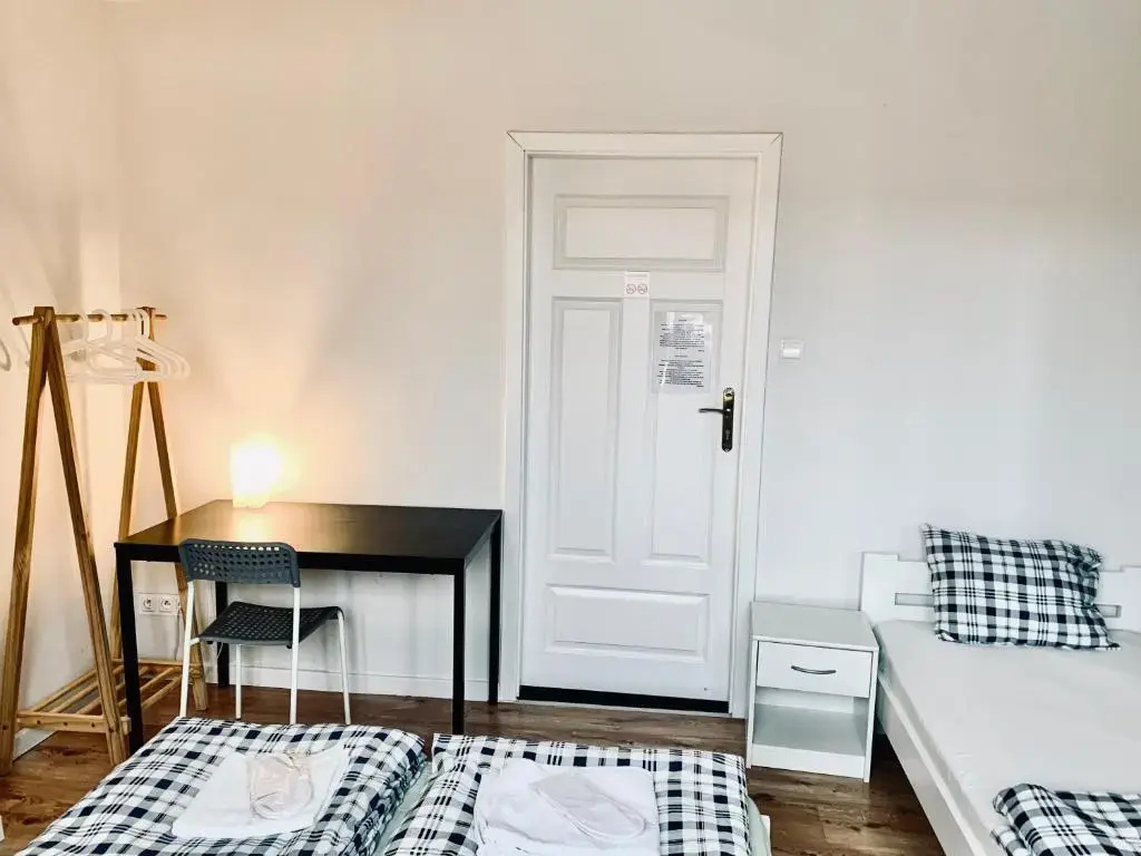 Deluxe Double room (full double bed)