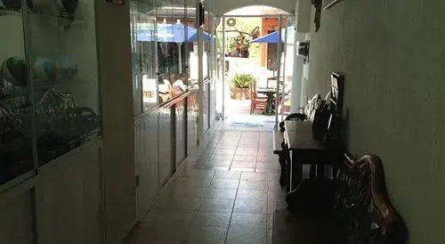 Lobby & Reception