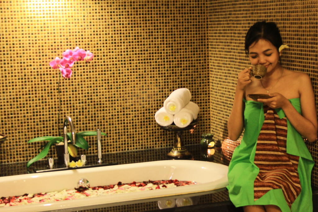 Grand Whiz Hotel Nusa Dua Bali