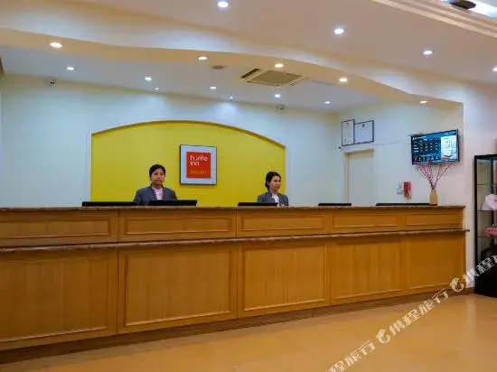 Lobby & Reception