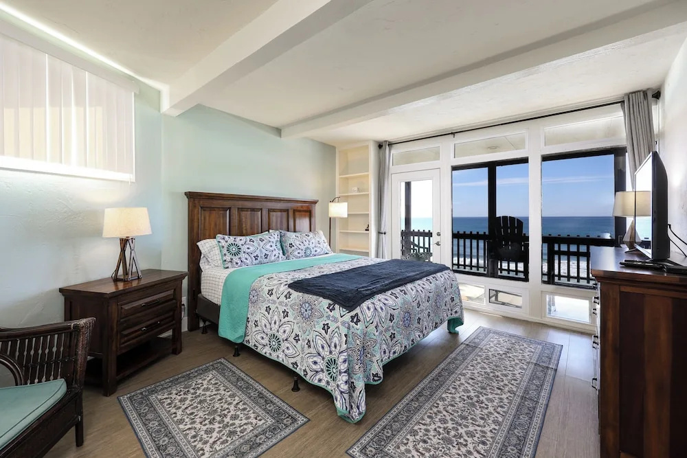 Standard room with balcony and with view