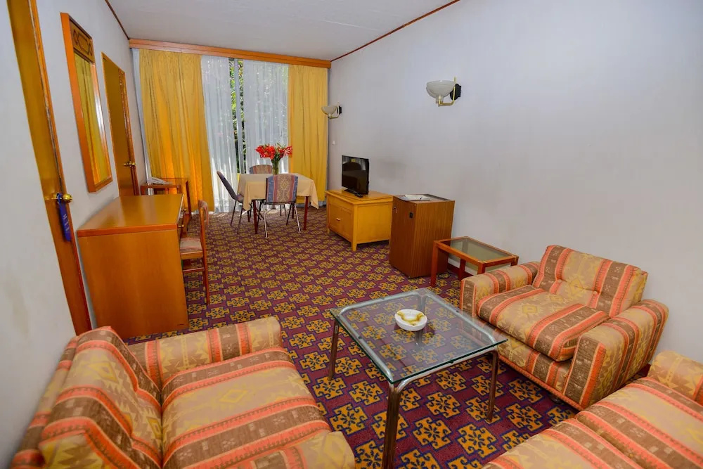Standard Double room with balcony (full double bed)