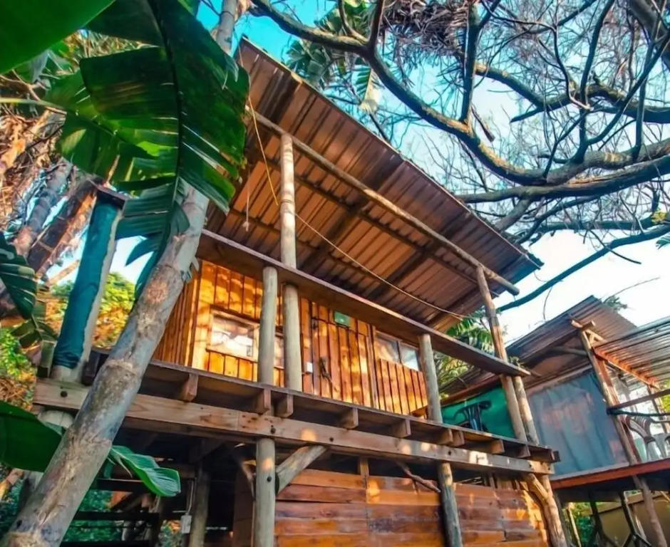 Mantis and Moon Surf Paradise & Adventure Lodge by null