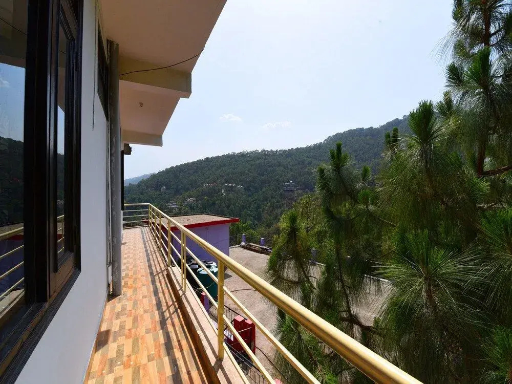 OYO 12818 Dev Villa