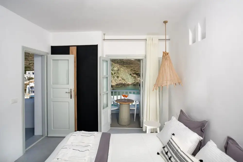Superior room with balcony and with sea view
