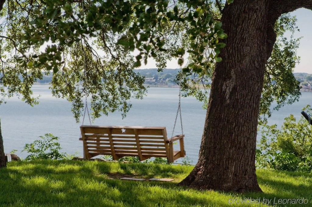Inn on Lake Granbury a Boutique Hotel