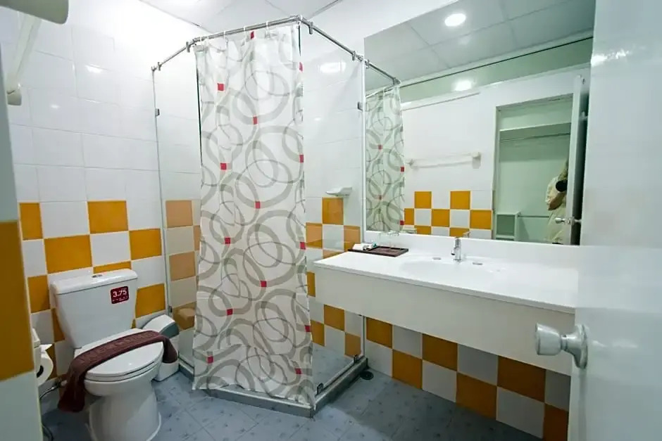 Двухместный номер New Standard 2 отдельные кровати в Basaya Beach Hotel & Resort