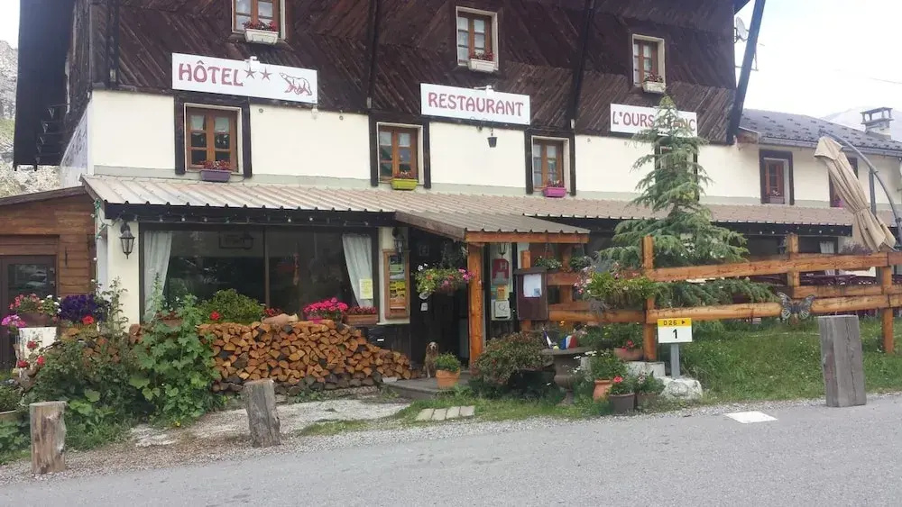 Hotel L'ours Blanc