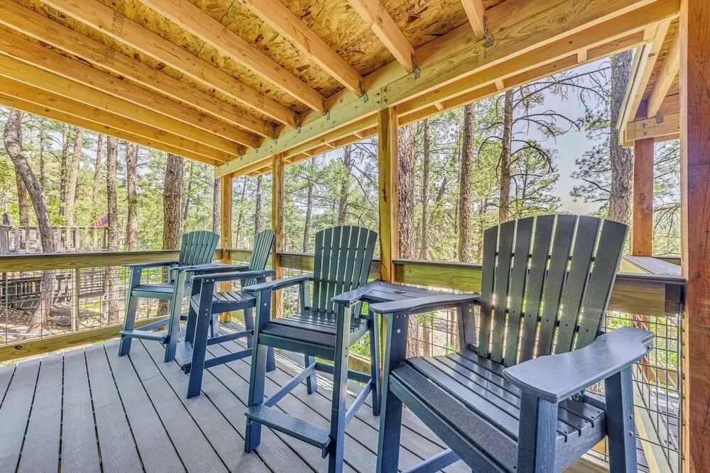 Ruidoso Cabin Rental w/ Hot Tub: Near Midtown!