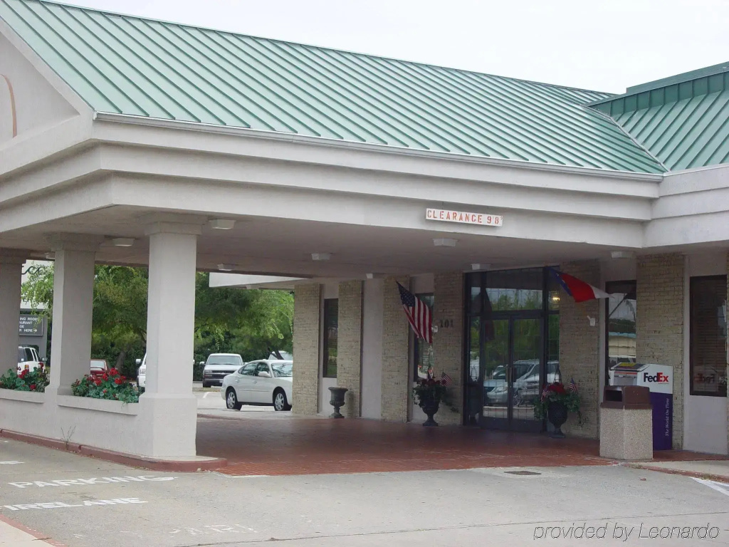 Mayfair Inn